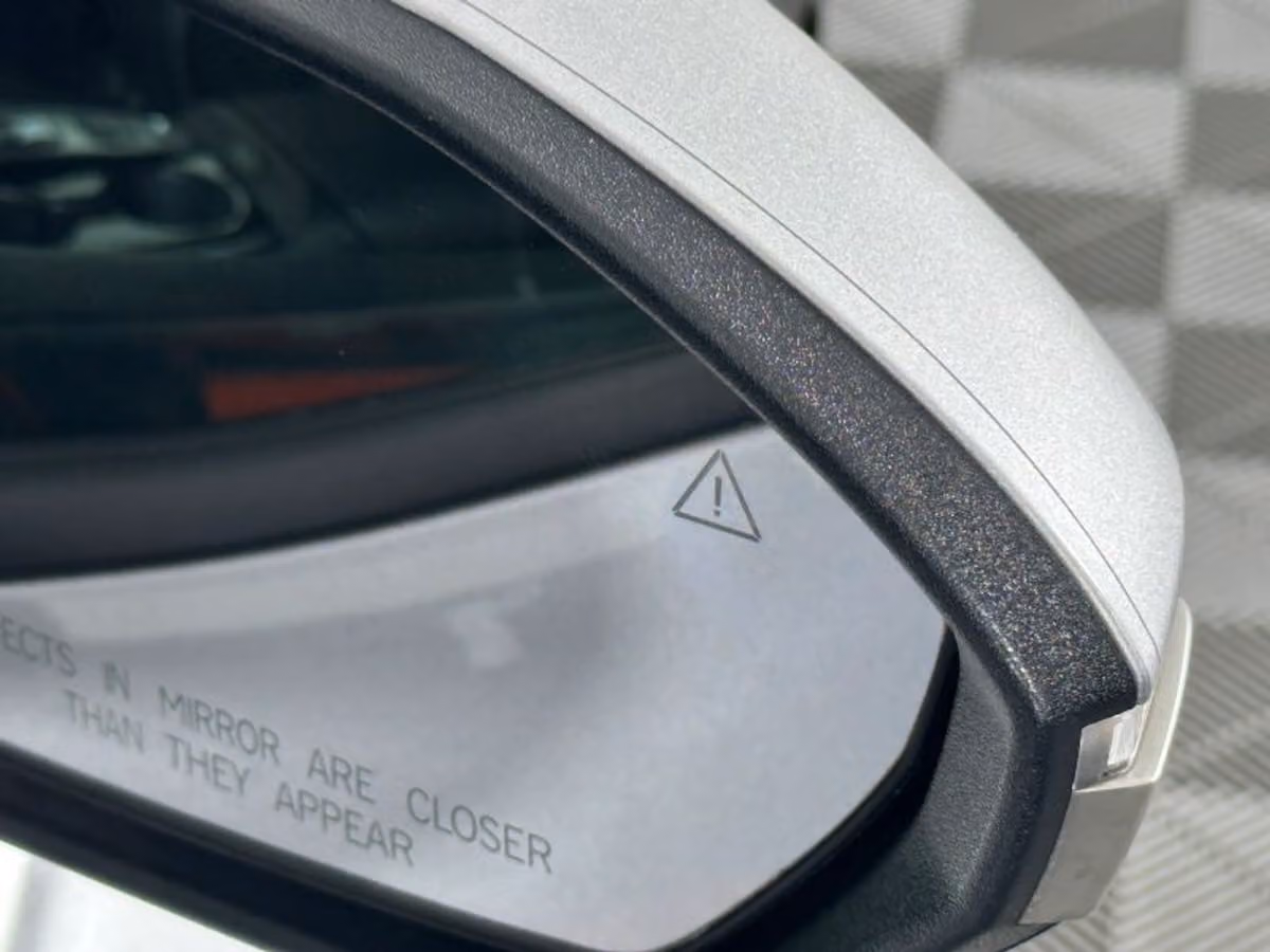 2022 Hyundai TUCSON Hybrid Limited Image 8