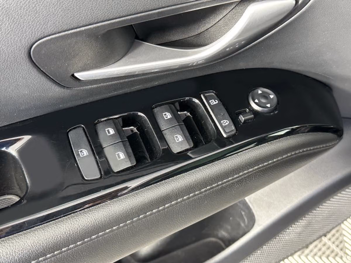 2022 Hyundai TUCSON Hybrid Limited Image 24