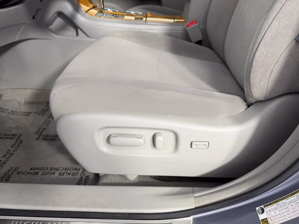 2010 Toyota Highlander Hybrid Base Image 25