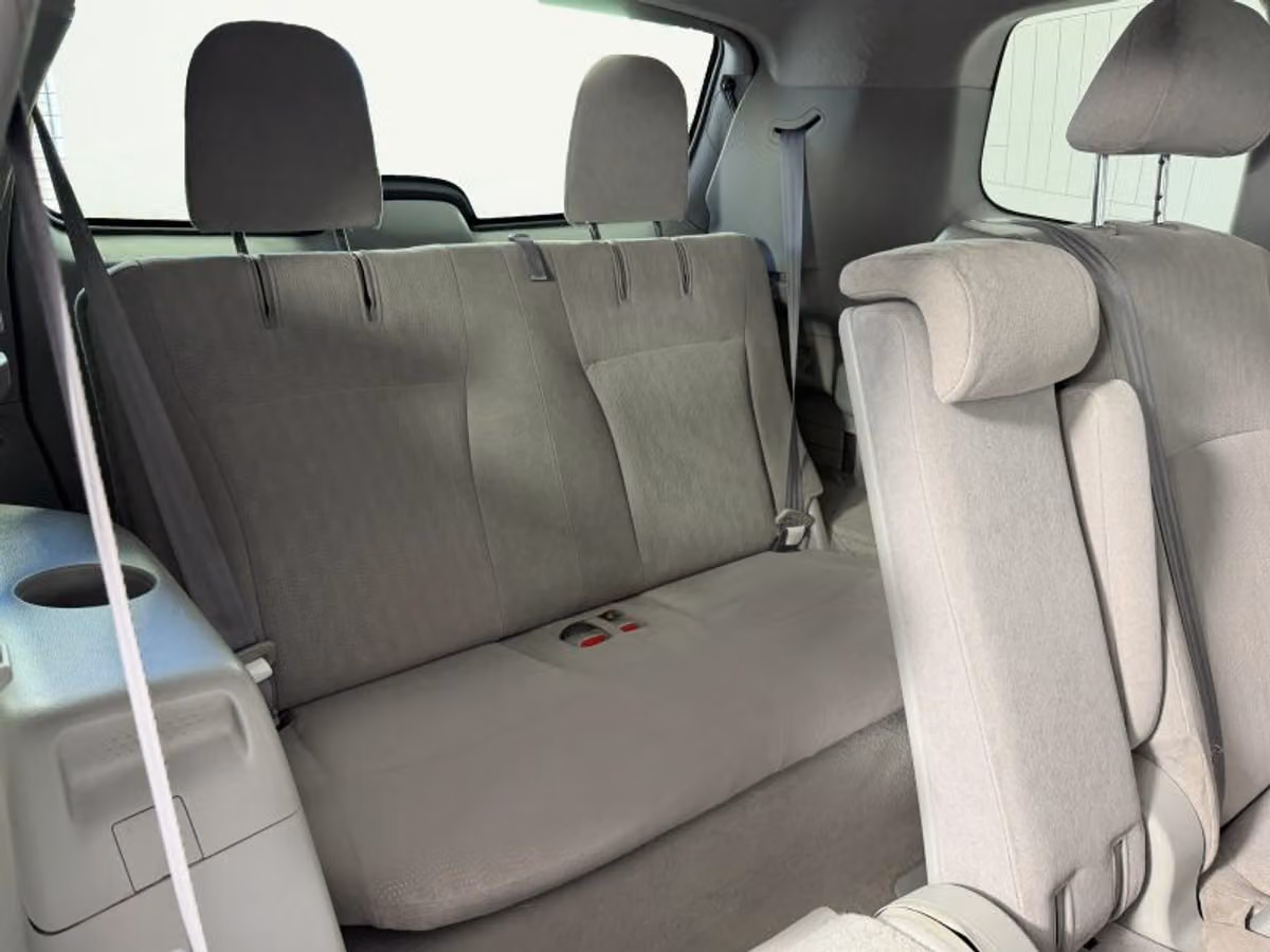 2010 Toyota Highlander Hybrid Base Image 28