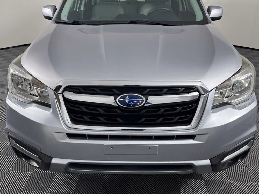 2017 Subaru Forester 2.5i Limited Crossover Image 3