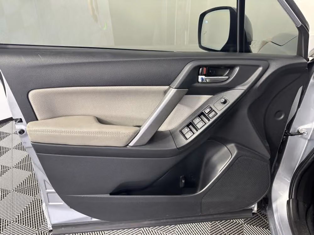 2017 Subaru Forester 2.5i Limited Crossover Image 21