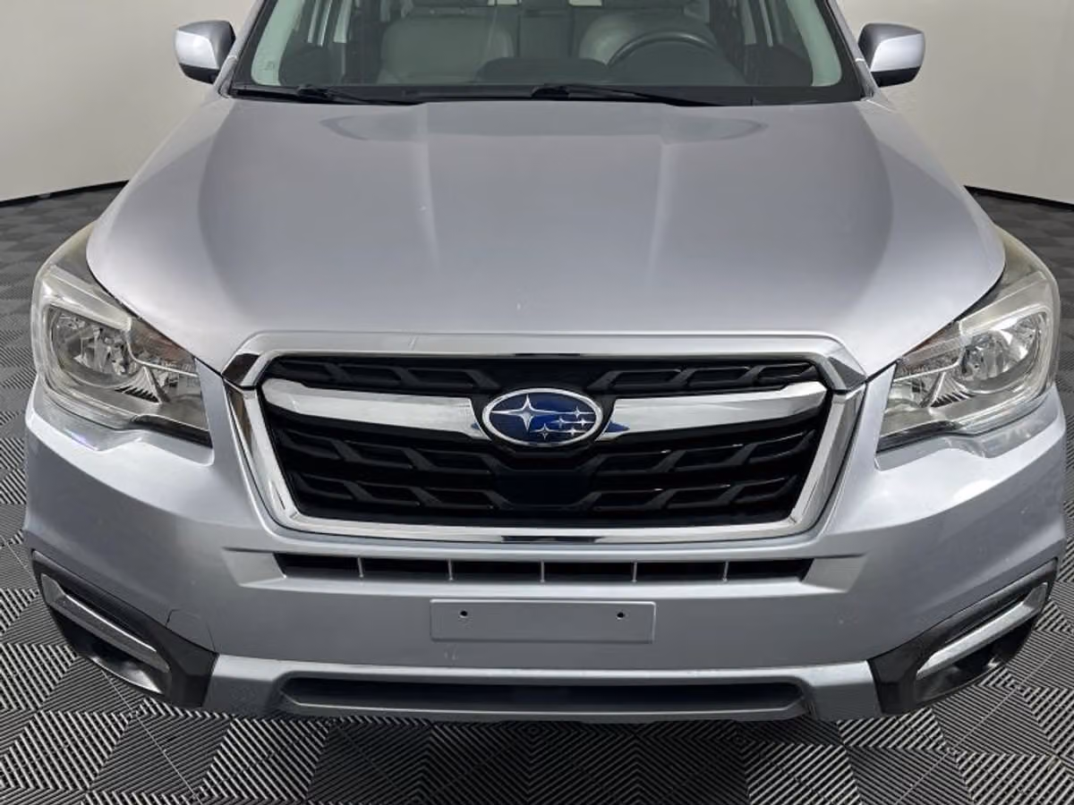 2017 Subaru Forester 2.5i Limited Crossover Image 3