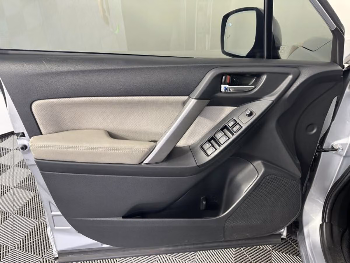 2017 Subaru Forester 2.5i Limited Crossover Image 21
