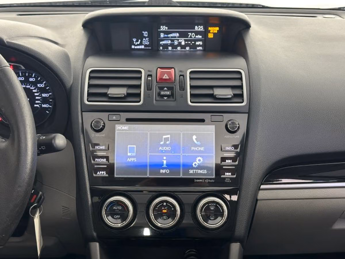 2017 Subaru Forester 2.5i Limited Crossover Image 32