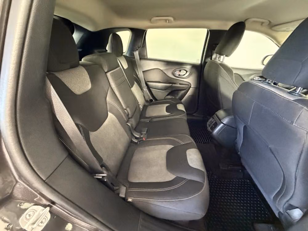 2014 Jeep Cherokee Latitude Image 31