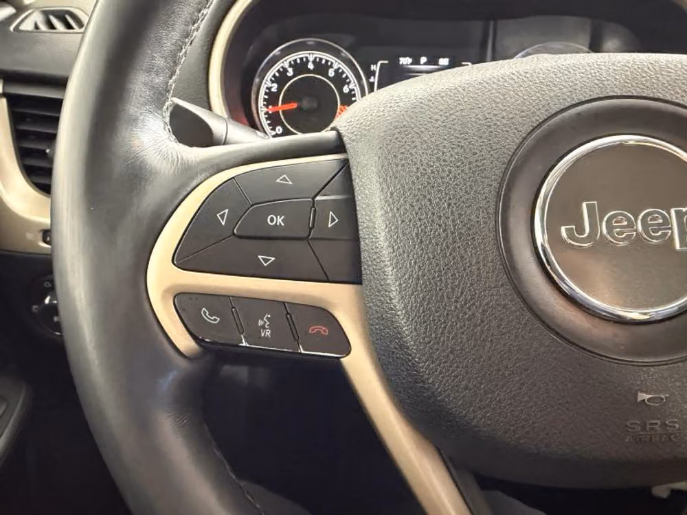 2014 Jeep Cherokee Latitude Image 38