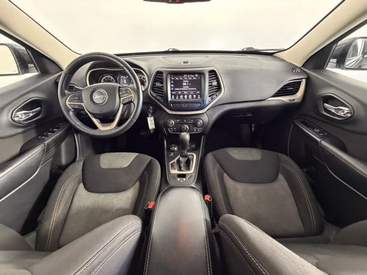 2014 Jeep Cherokee Latitude Image 11