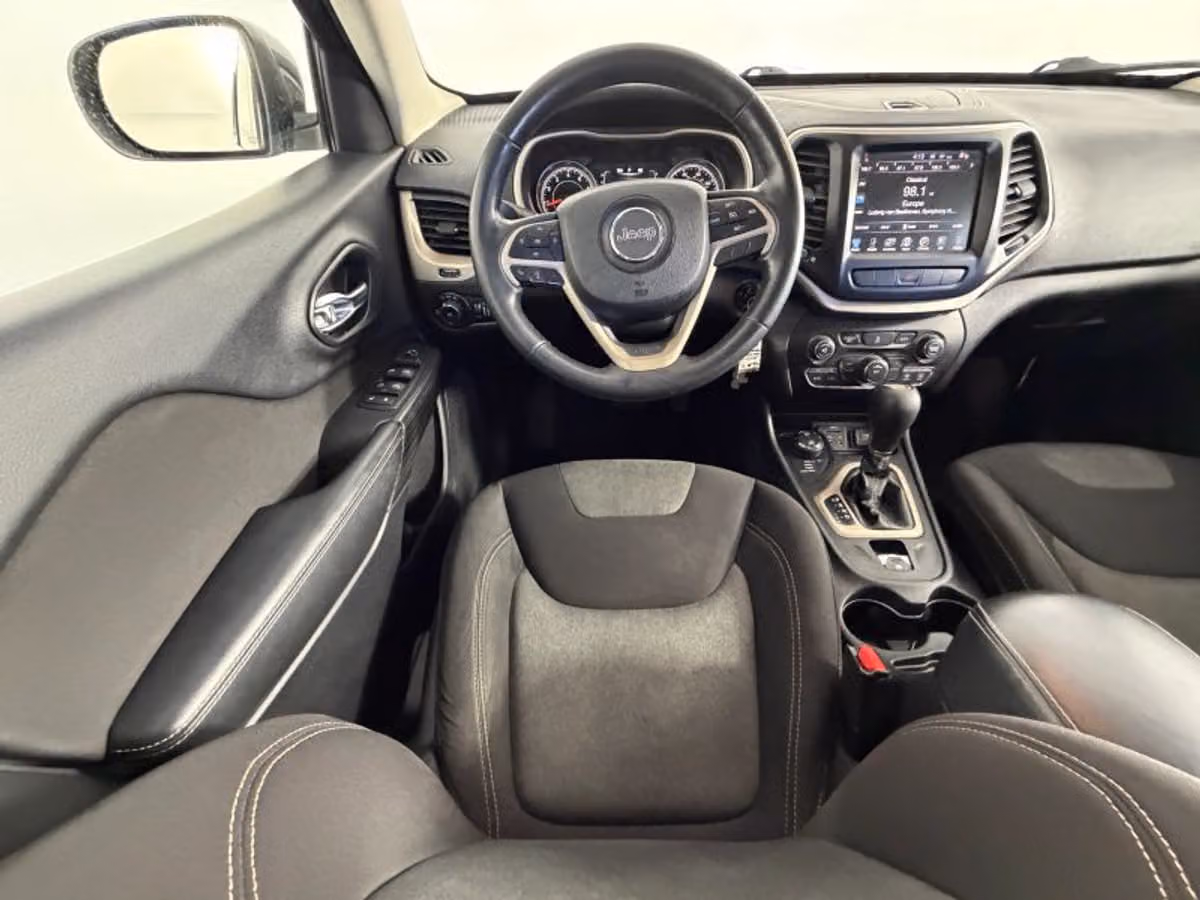 2014 Jeep Cherokee Latitude Image 15