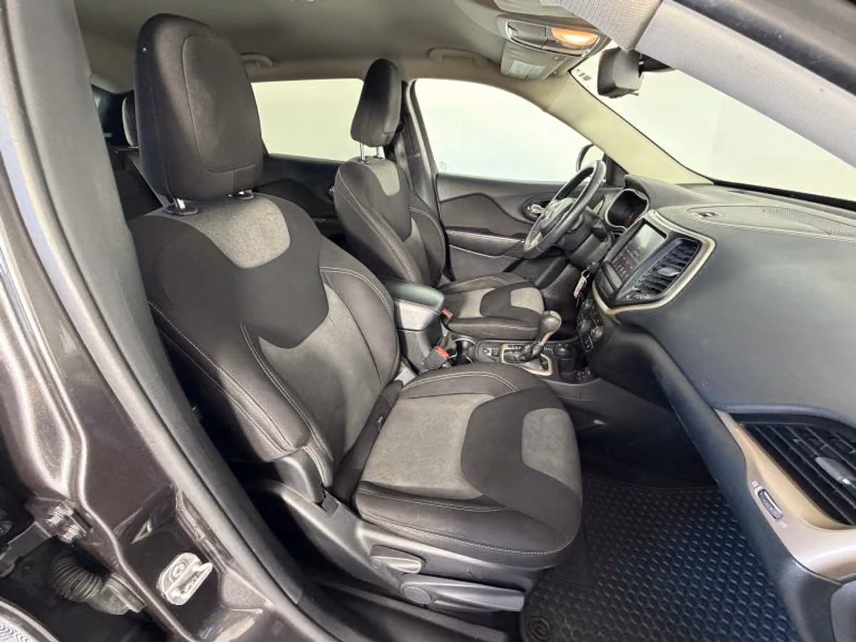 2014 Jeep Cherokee Latitude Image 26