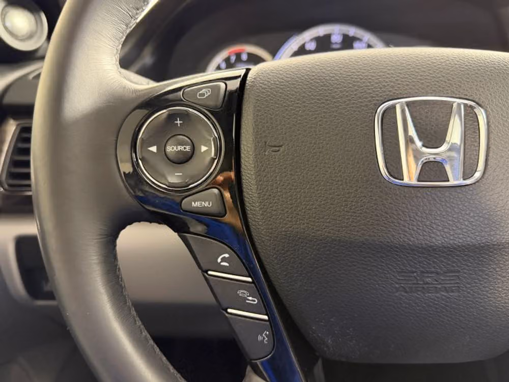2017 Honda Accord Touring Image 35