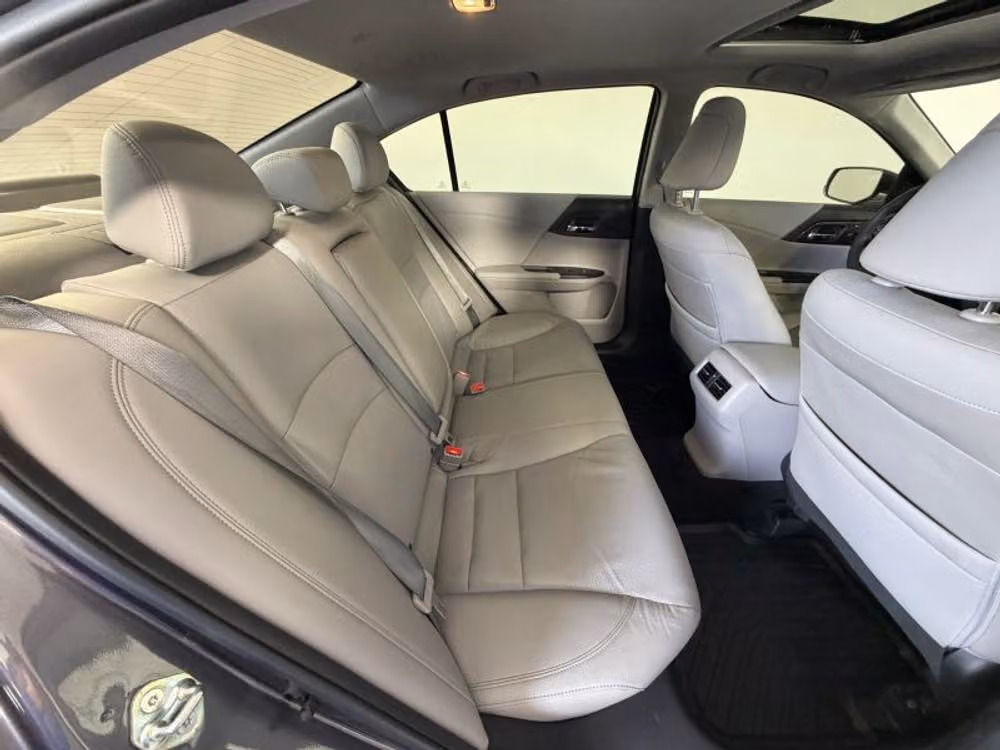 2017 Honda Accord Touring Image 25