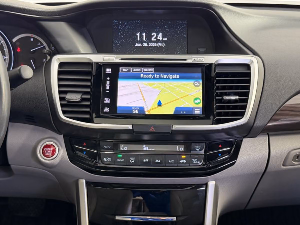2017 Honda Accord Touring Image 29