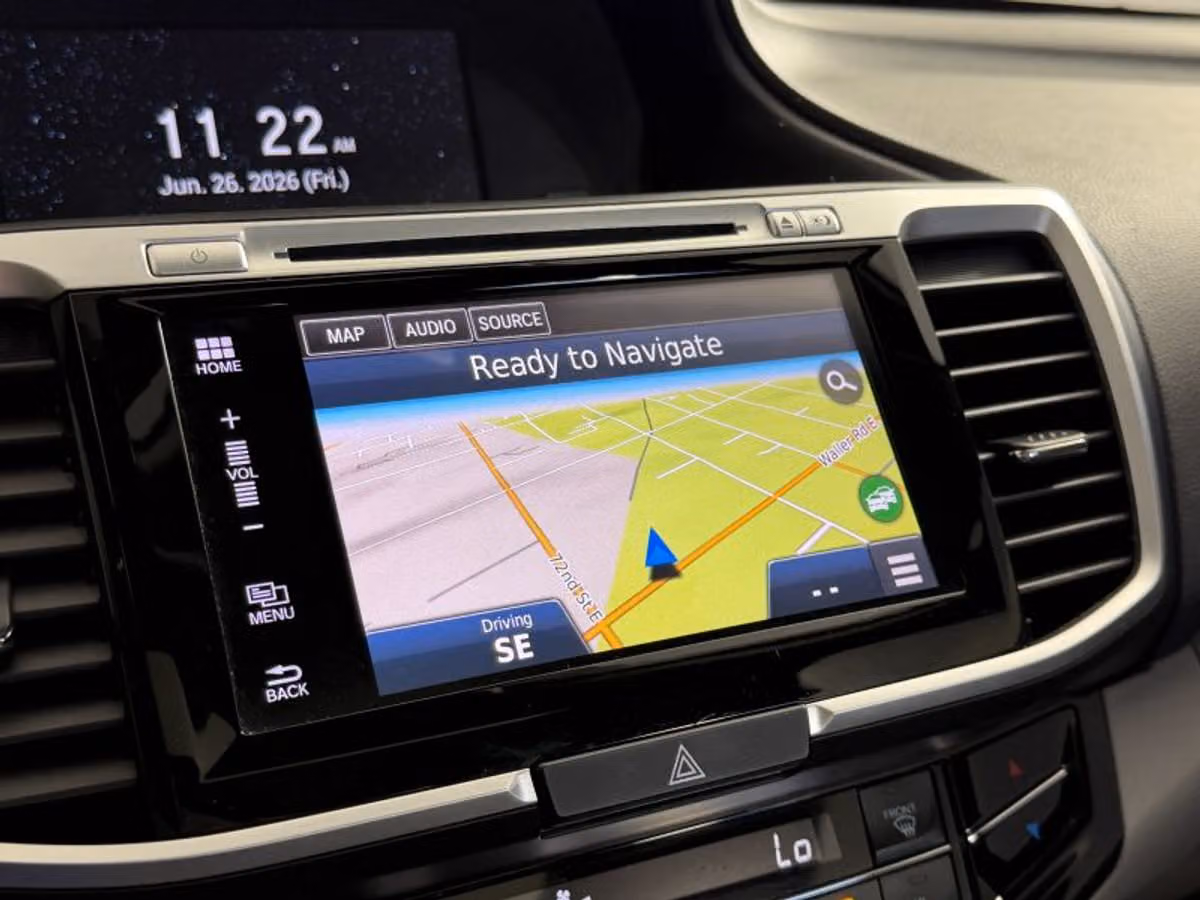 2017 Honda Accord Touring Image 37