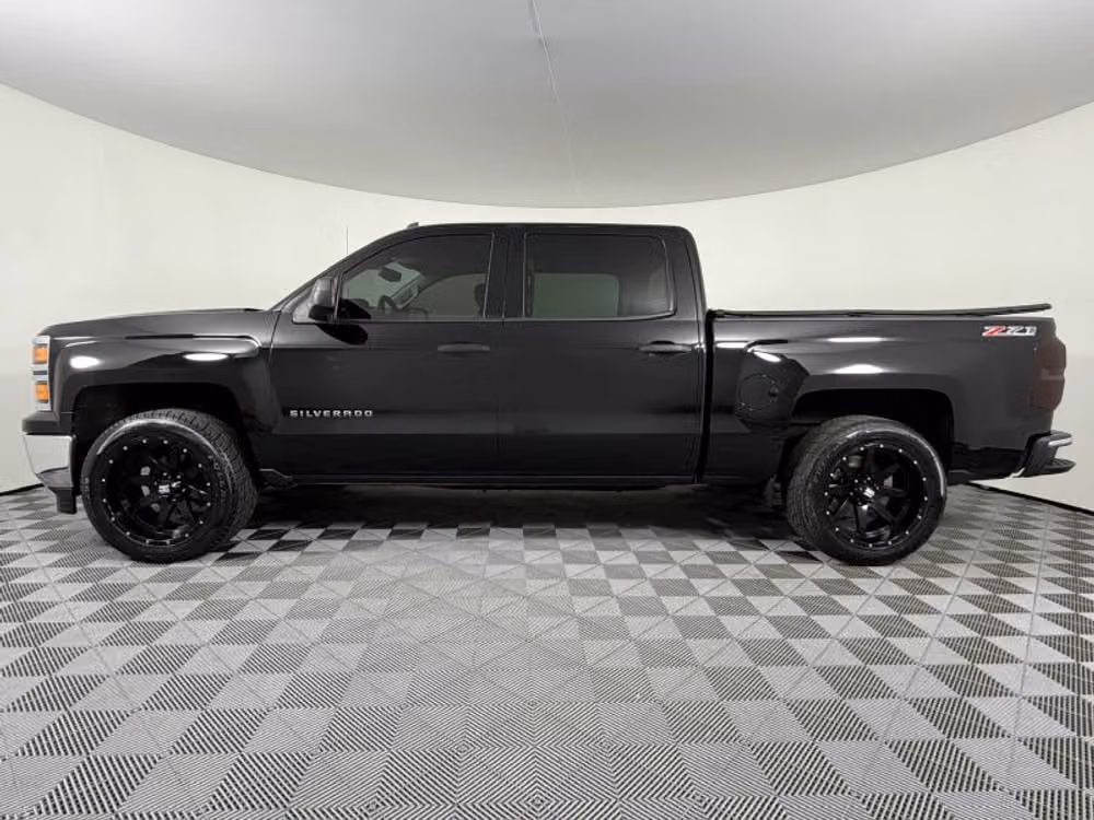 2014 Chevrolet Silverado 1500 Z71 LT Pickup 4D 5 3/4 ft Crew Cab Image 13
