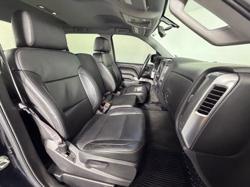 2014 Chevrolet Silverado 1500 Z71 LT Pickup 4D 5 3/4 ft Crew Cab Image 30