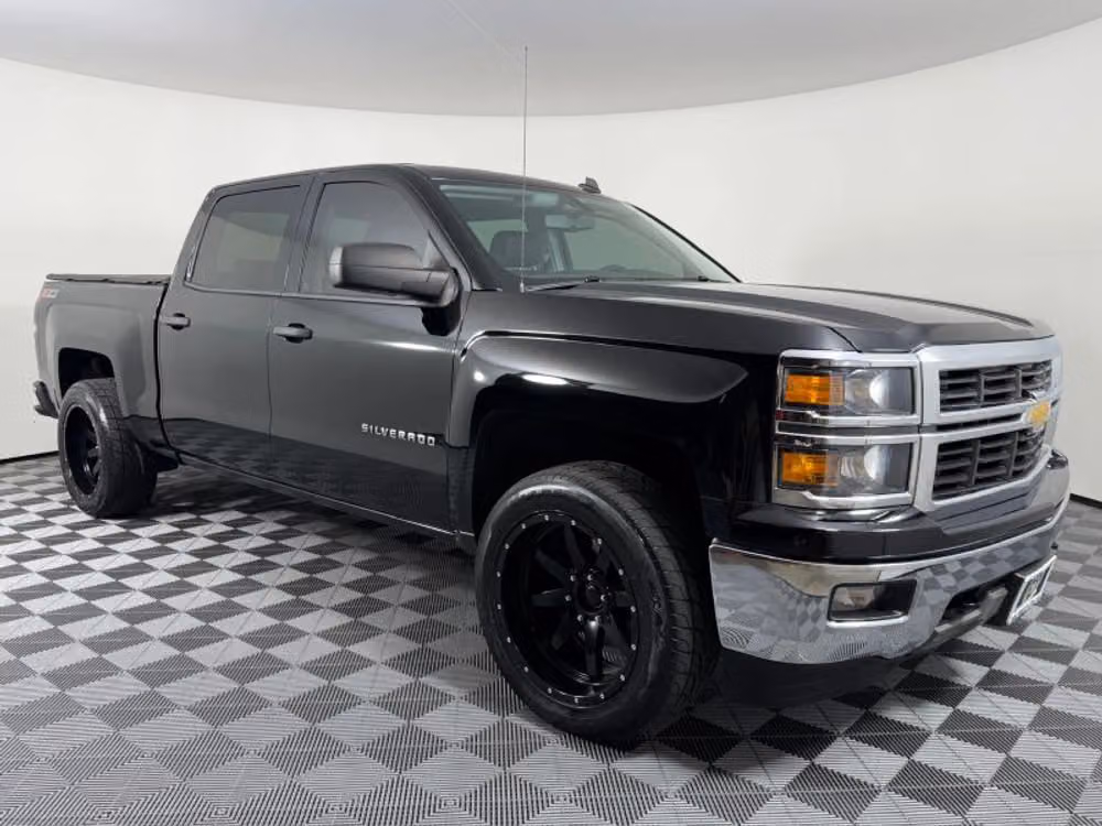 2014 Chevrolet Silverado 1500 Z71 LT Pickup 4D 5 3/4 ft Crew Cab Image 6