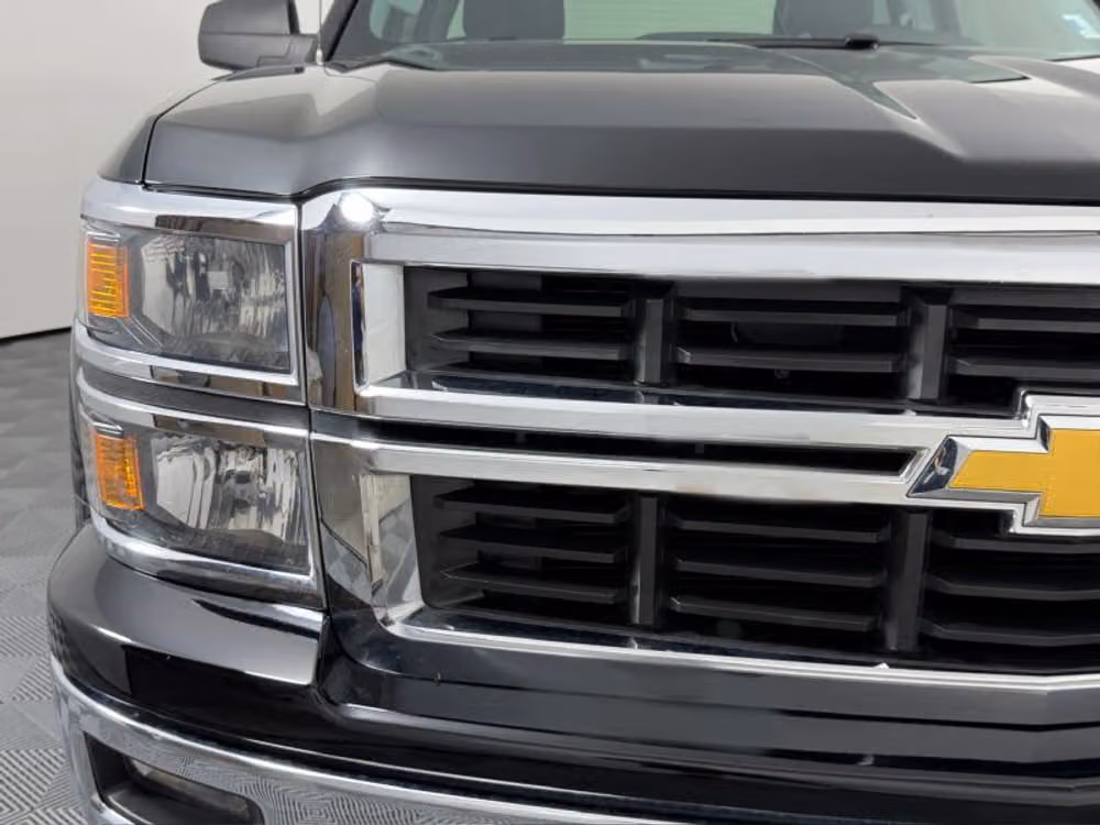 2014 Chevrolet Silverado 1500 Z71 LT Pickup 4D 5 3/4 ft Crew Cab Image 4