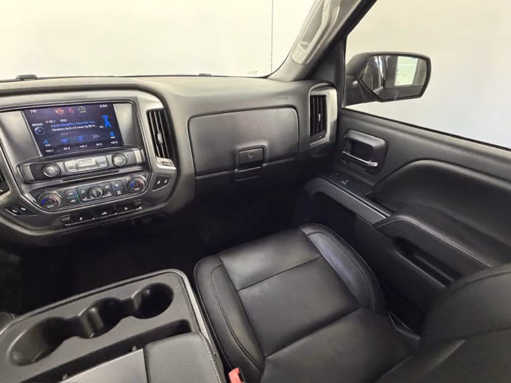 2014 Chevrolet Silverado 1500 Z71 LT Pickup 4D 5 3/4 ft Crew Cab Image 21