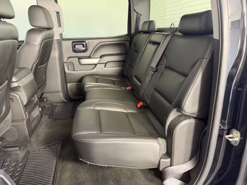 2014 Chevrolet Silverado 1500 Z71 LT Pickup 4D 5 3/4 ft Crew Cab Image 36