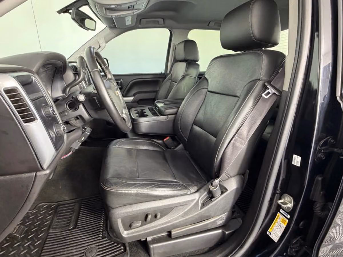 2014 Chevrolet Silverado 1500 Z71 LT Pickup 4D 5 3/4 ft Crew Cab Image 29