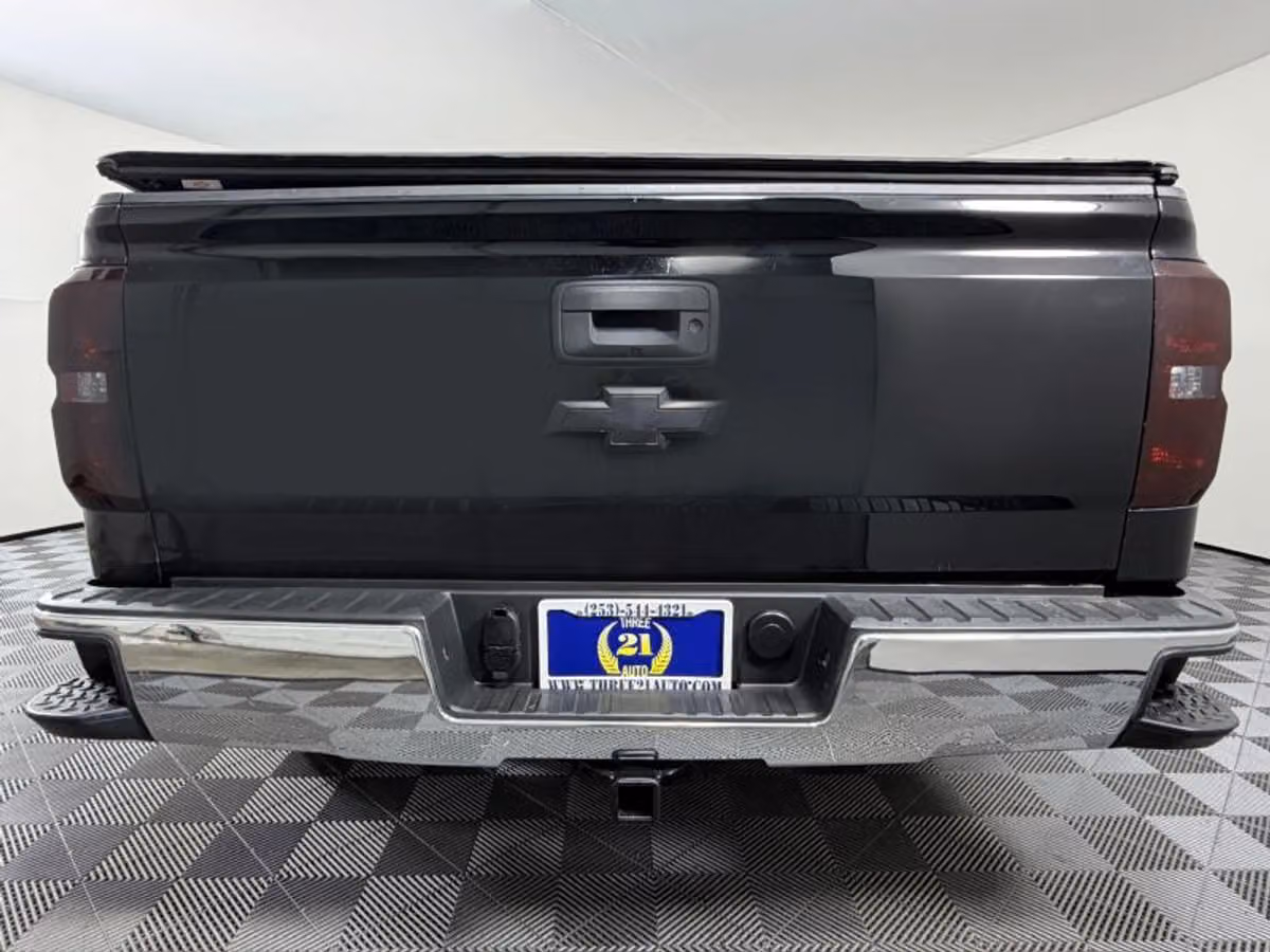 2014 Chevrolet Silverado 1500 Z71 LT Pickup 4D 5 3/4 ft Crew Cab Image 9