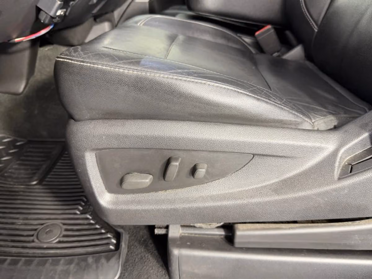 2014 Chevrolet Silverado 1500 Z71 LT Pickup 4D 5 3/4 ft Crew Cab Image 34