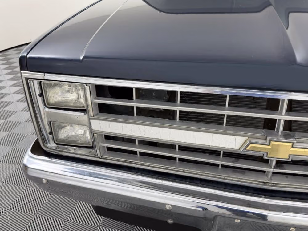 1985 Chevrolet C/K 10 Series Silverado Reg Cab Regular Cab Image 4