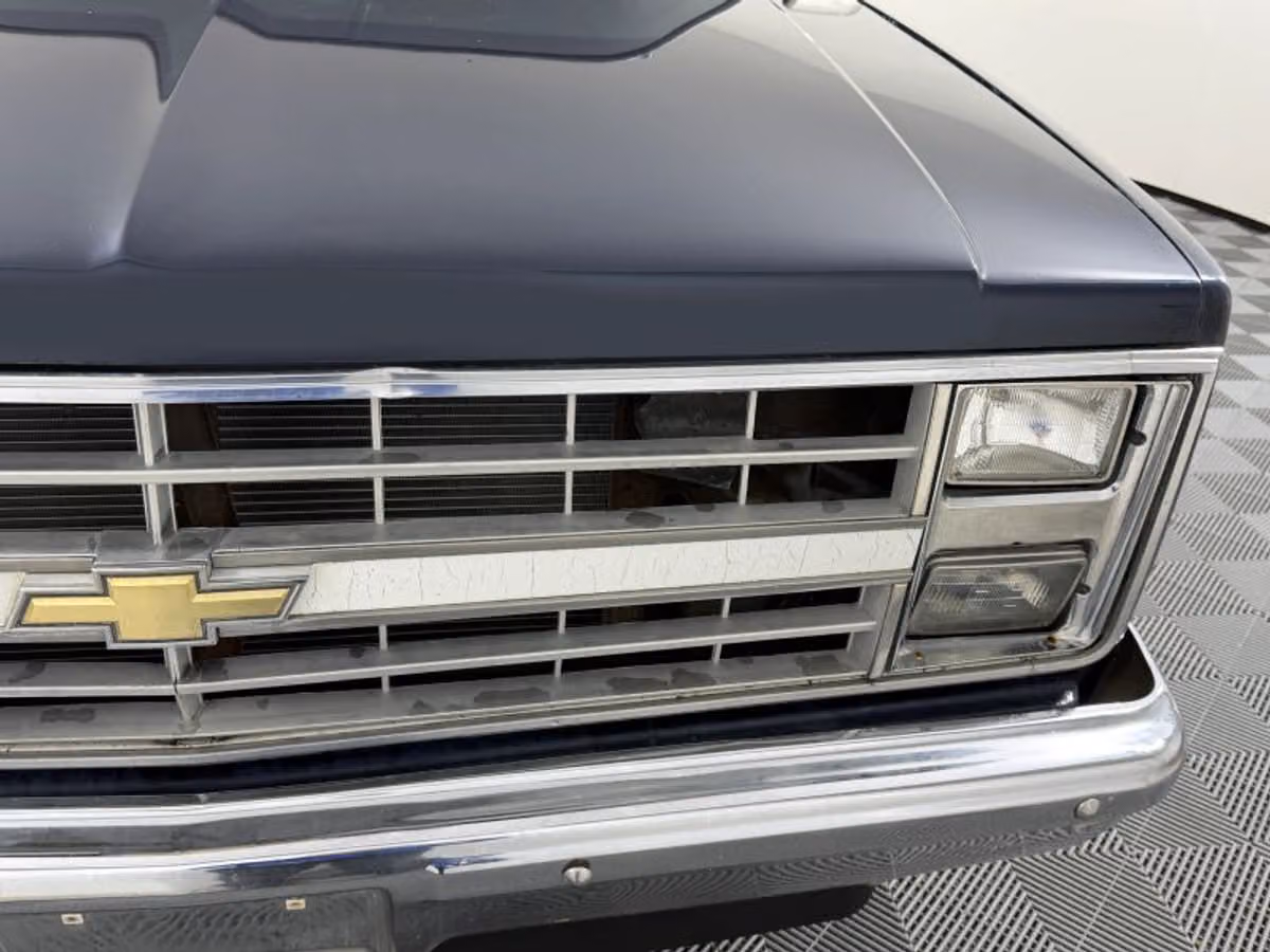 1985 Chevrolet C/K 10 Series Silverado Reg Cab Regular Cab Image 5