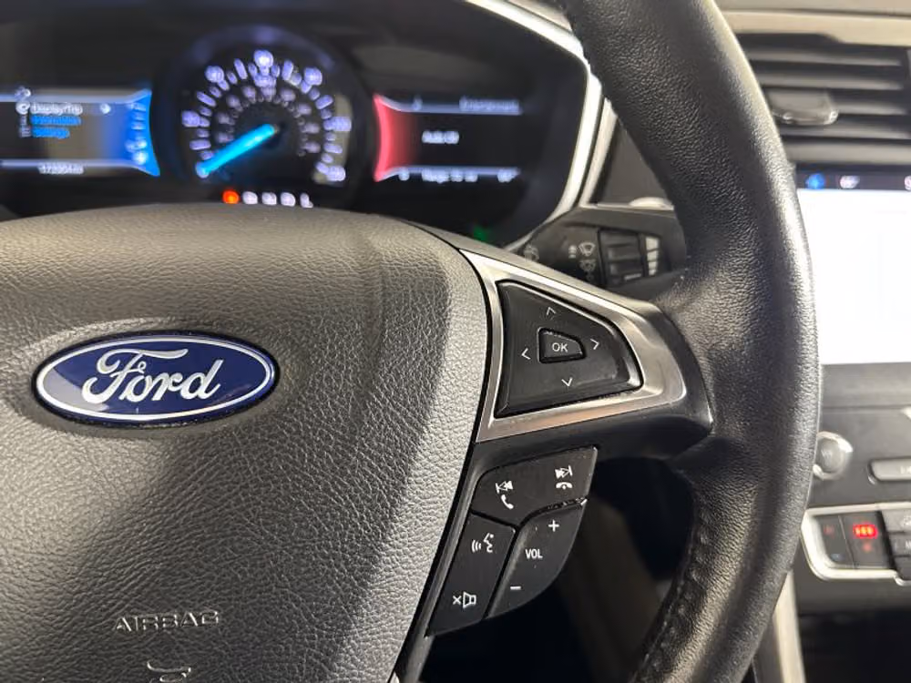 2019 Ford Fusion Hybrid SEL Image 27