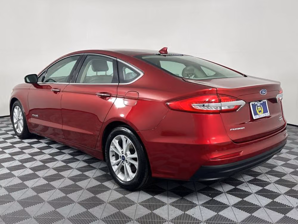 2019 Ford Fusion Hybrid SEL Image 8
