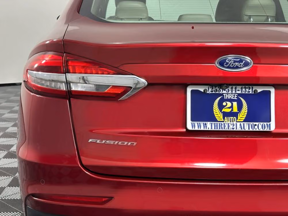 2019 Ford Fusion Hybrid SEL Image 10