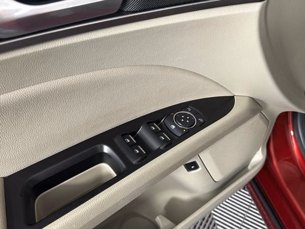 2019 Ford Fusion Hybrid SEL Image 35