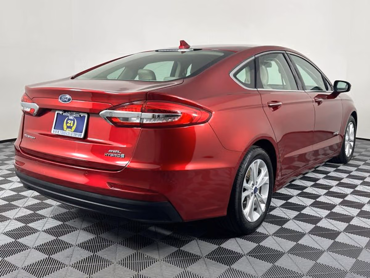 2019 Ford Fusion Hybrid SEL Image 12