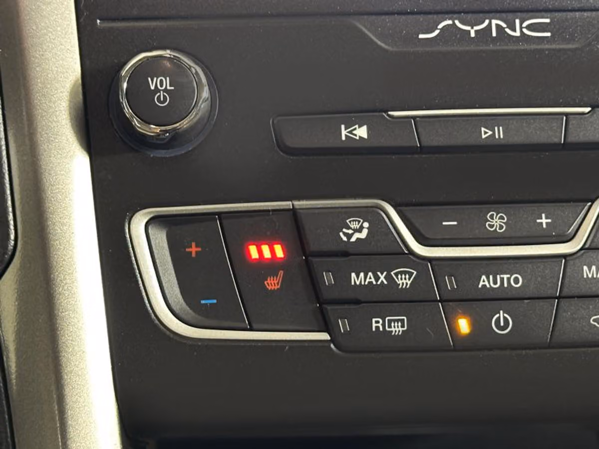 2019 Ford Fusion Hybrid SEL Image 31