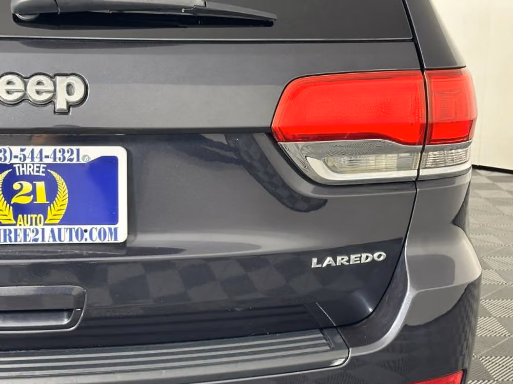 2015 Jeep Grand Cherokee Laredo E Image 12