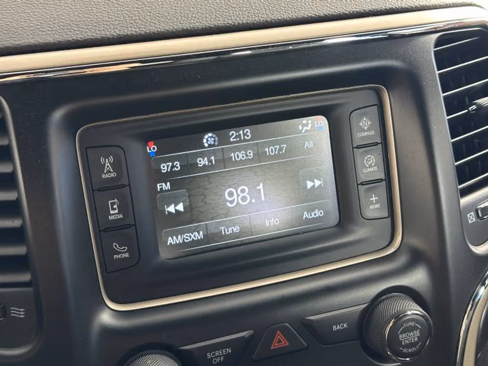 2015 Jeep Grand Cherokee Laredo E Image 38