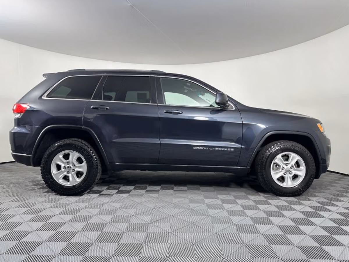 2015 Jeep Grand Cherokee Laredo E Image 7