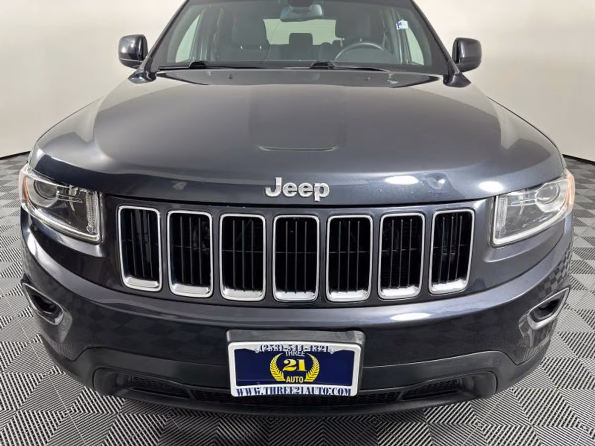 2015 Jeep Grand Cherokee Laredo E Image 3