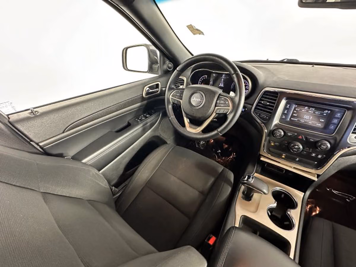 2015 Jeep Grand Cherokee Laredo E Image 29