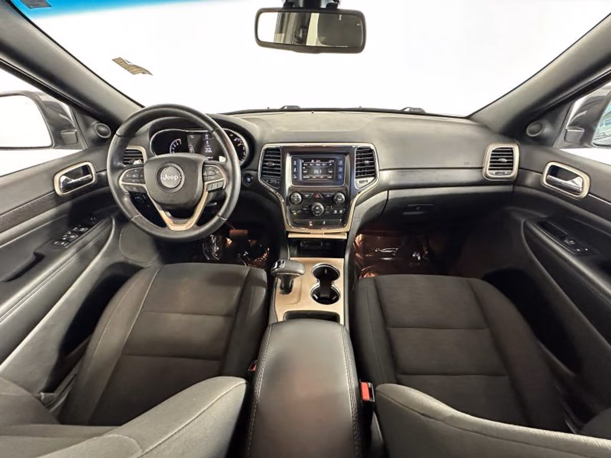 2015 Jeep Grand Cherokee Laredo E Image 28
