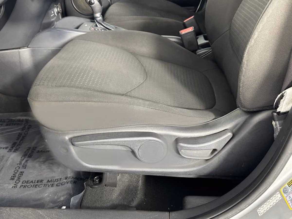 2012 Kia Soul Base Crossover Image 32