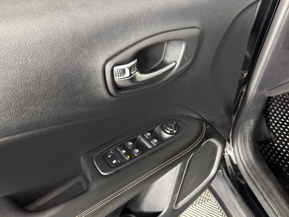 2020 Jeep Compass Sport Image 34