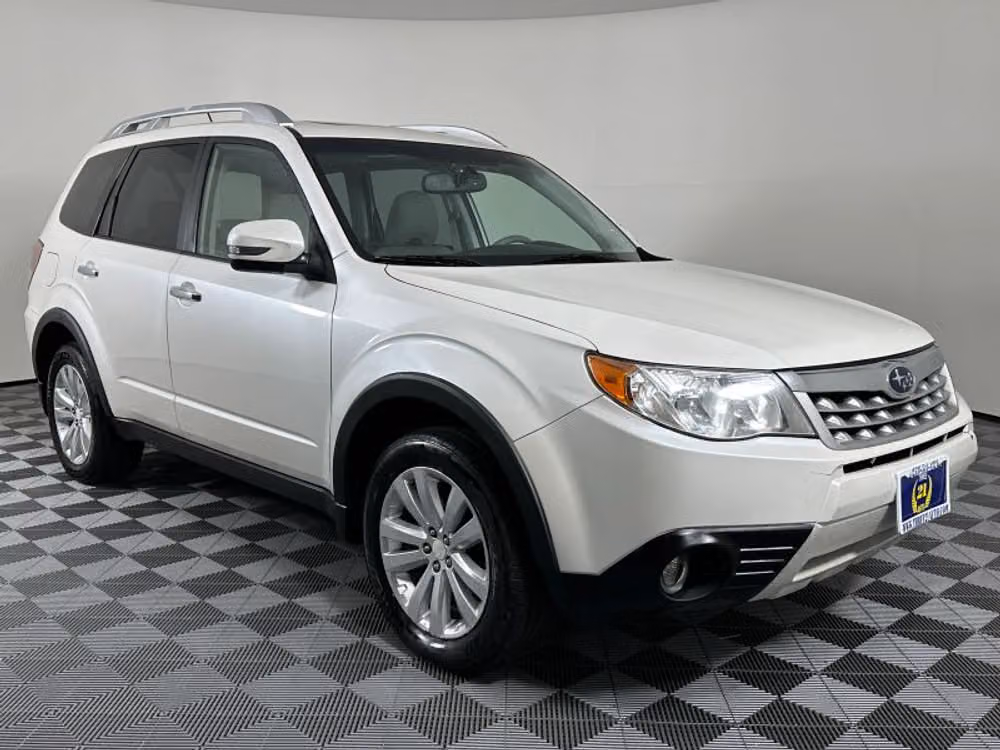 2011 Subaru Forester 2.5X Touring Crossover Image 14