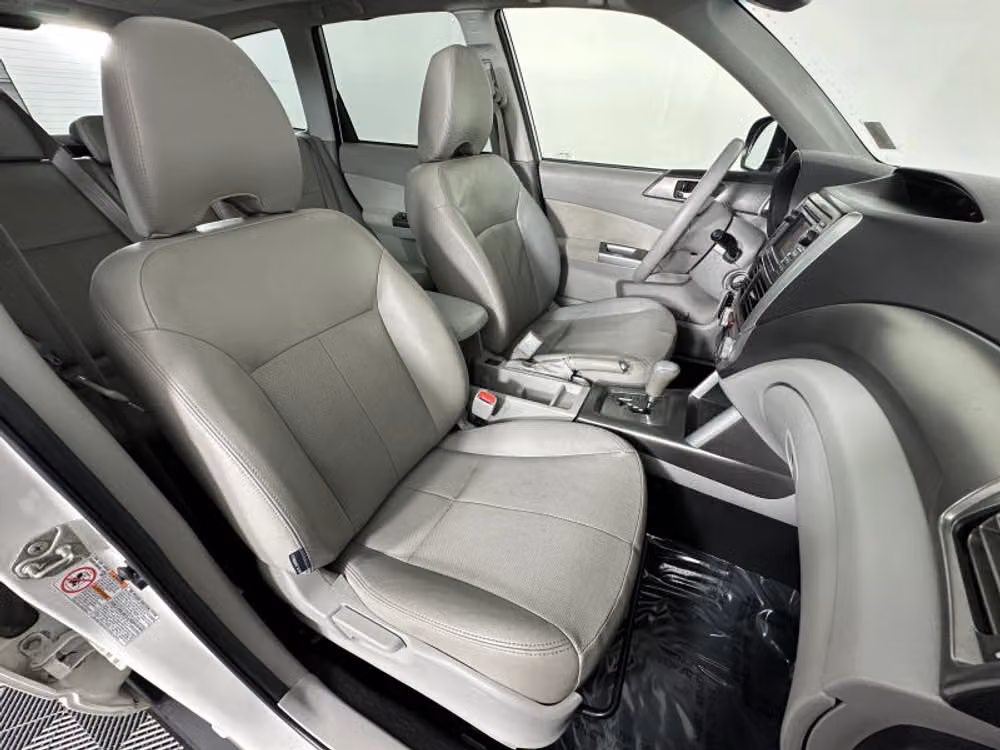 2011 Subaru Forester 2.5X Touring Crossover Image 30