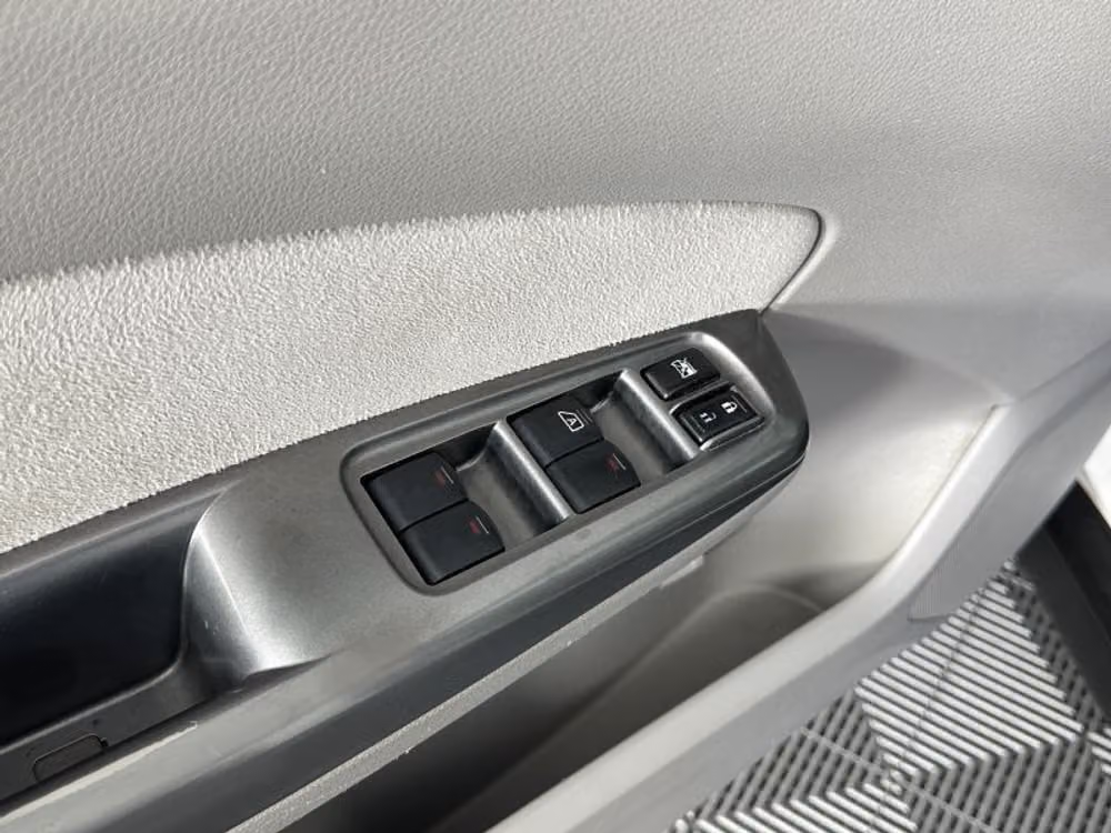 2011 Subaru Forester 2.5X Touring Crossover Image 32