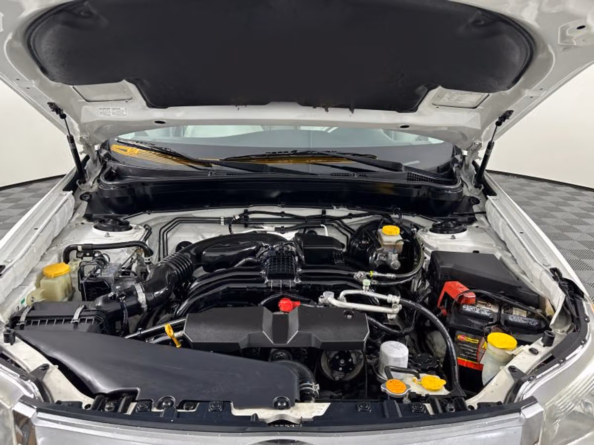 2011 Subaru Forester 2.5X Touring Crossover Image 17