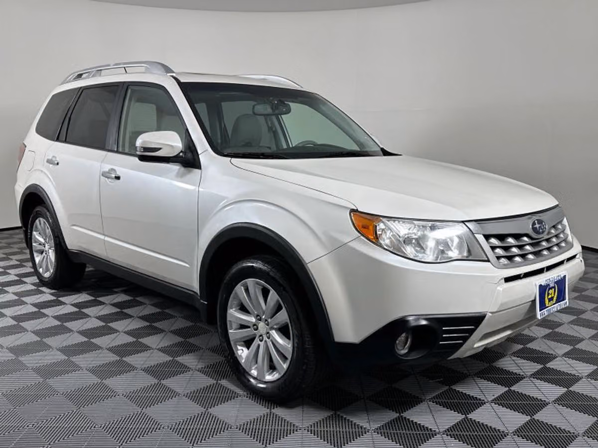 2011 Subaru Forester 2.5X Touring Crossover Image 14