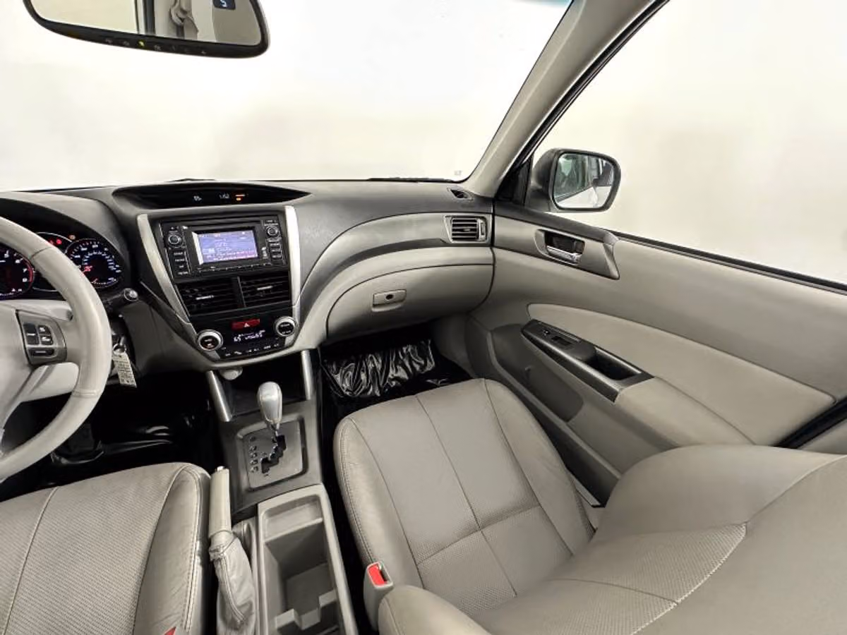 2011 Subaru Forester 2.5X Touring Crossover Image 20