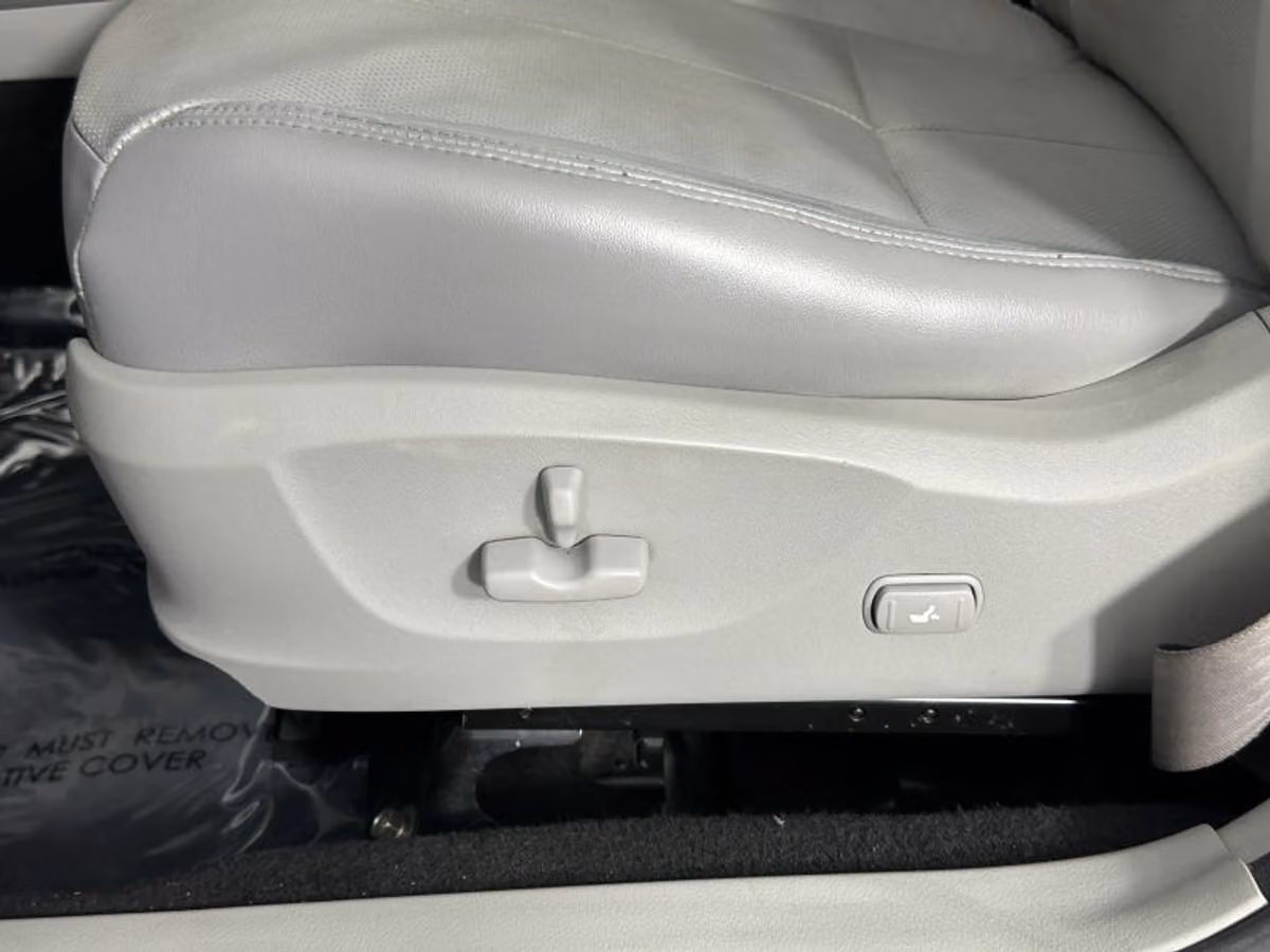 2011 Subaru Forester 2.5X Touring Crossover Image 34